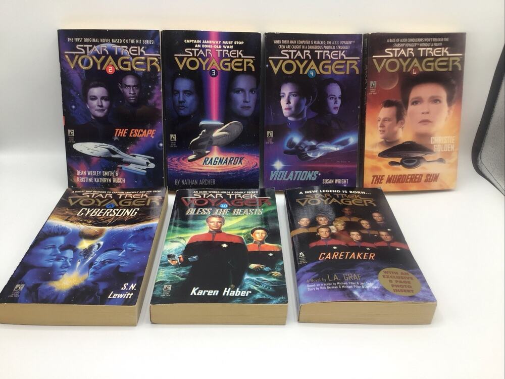 Star Trek Voyager Paperback Book Lot 7 Volumes Caretaker Pocket Books SciFi